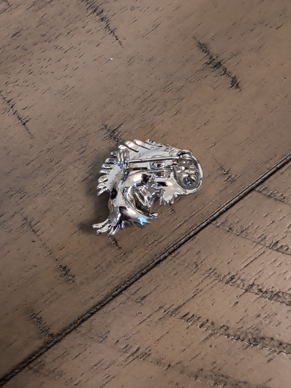AB Fish Brooch - Picture 3 of 4